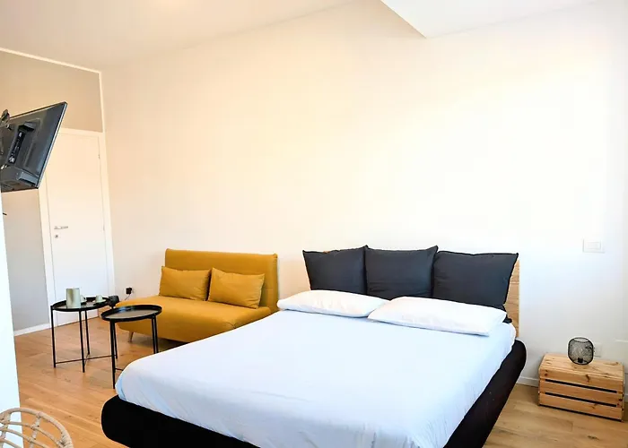 Apartment Dame Milan